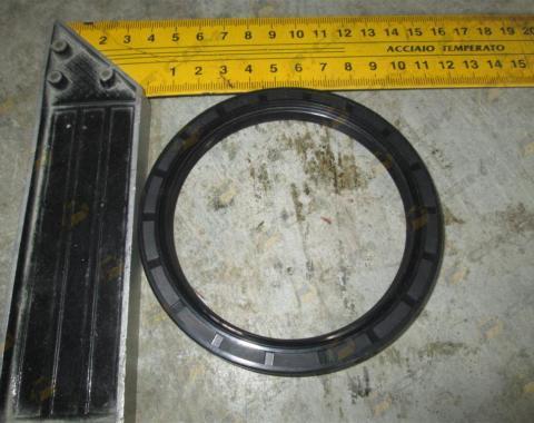 Сальник 85x105x10 HOWO